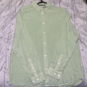 H&M  regular  fit coupe standard button down  shirt